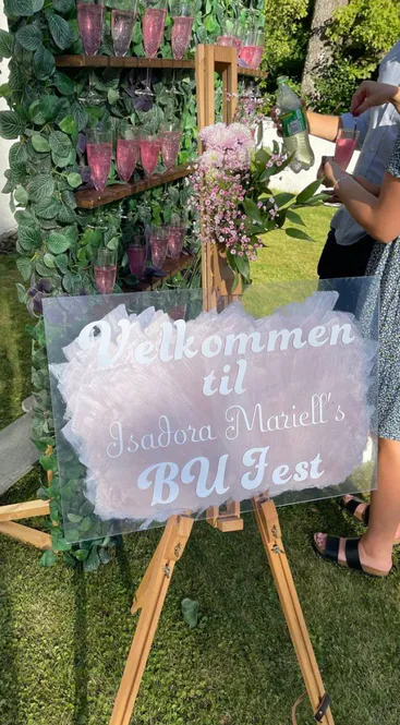 Hovedbilde Velkommen til Isadora's Konfirmasjon